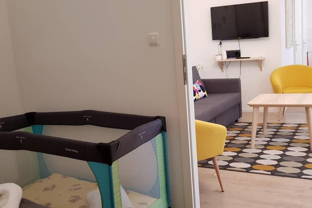City Apartment Near Shooping Center, 6 Guests Berlín Exteriér fotografie